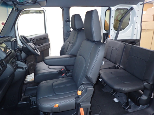 N-VAN (EH-2051) - 2