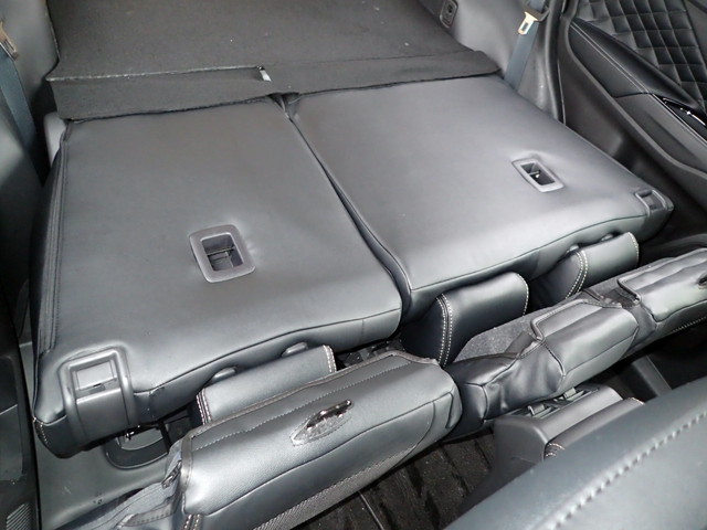 アウトランダー PHEV (EM-7530) - 4