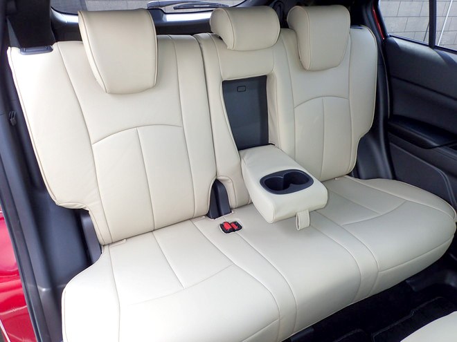 エクリプスクロス PHEV (EM-7522) - 3