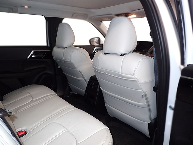 アウトランダー PHEV (EM-7533) - 3
