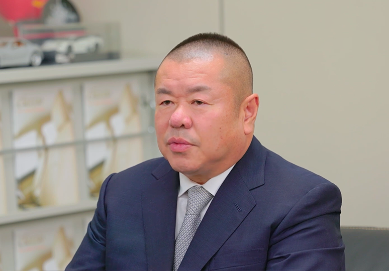 代表取締役